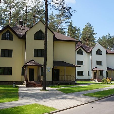 Hôtel Isloch Park à Rakaw Extérieur photo