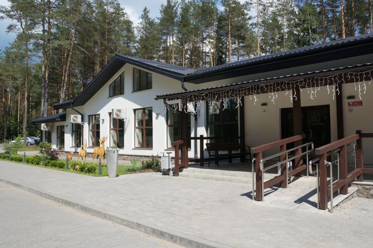 Hôtel Isloch Park à Rakaw Extérieur photo